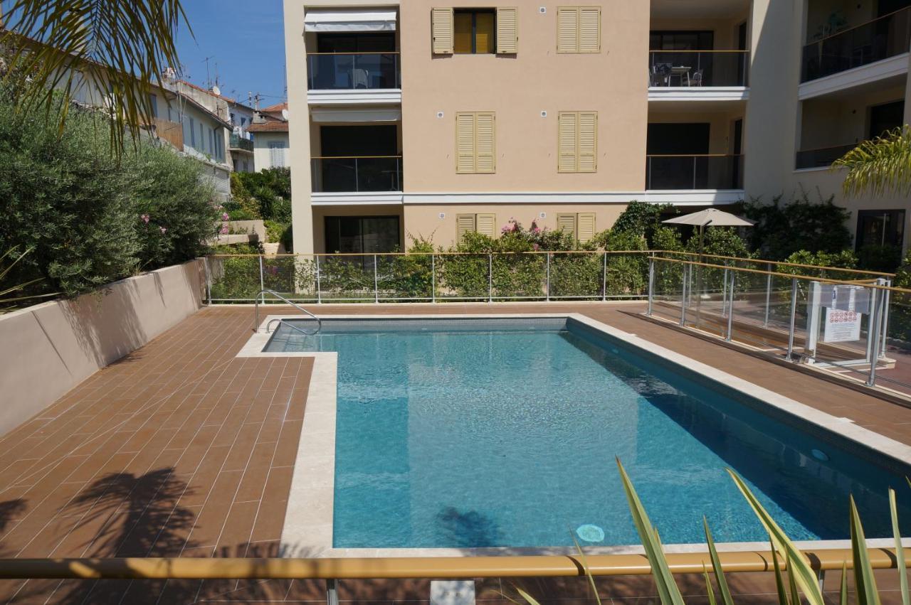 Palm Beach Apartment With A Pool In The Residence Cannes Bagian luar foto